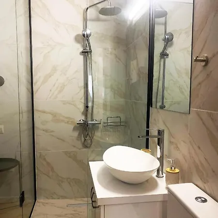 Luxury Retreat- 2-bedroom, 2-bath Apartment Nicosia