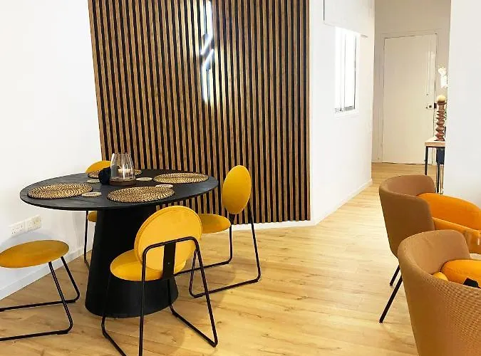 公寓 Luxury Retreat- 2-bedroom, 2-bath