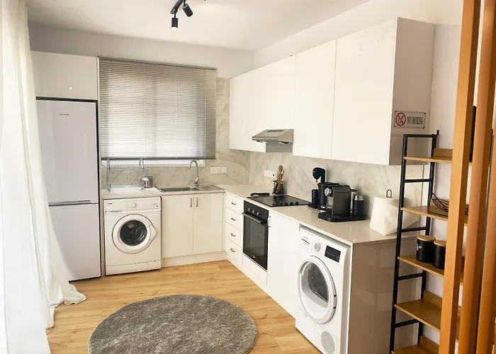 Luxury Retreat- 2-bedroom, 2-bath