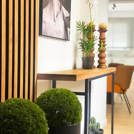 Apartment Luxury Retreat- 2-bedroom, 2-bath Nicosia