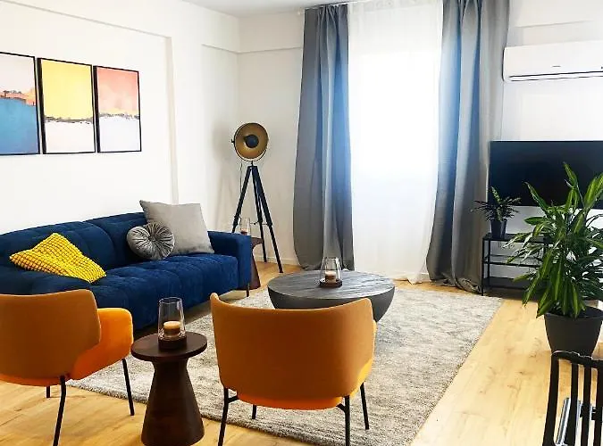 Luxury Retreat- 2-bedroom, 2-bath Apartment Nicosia